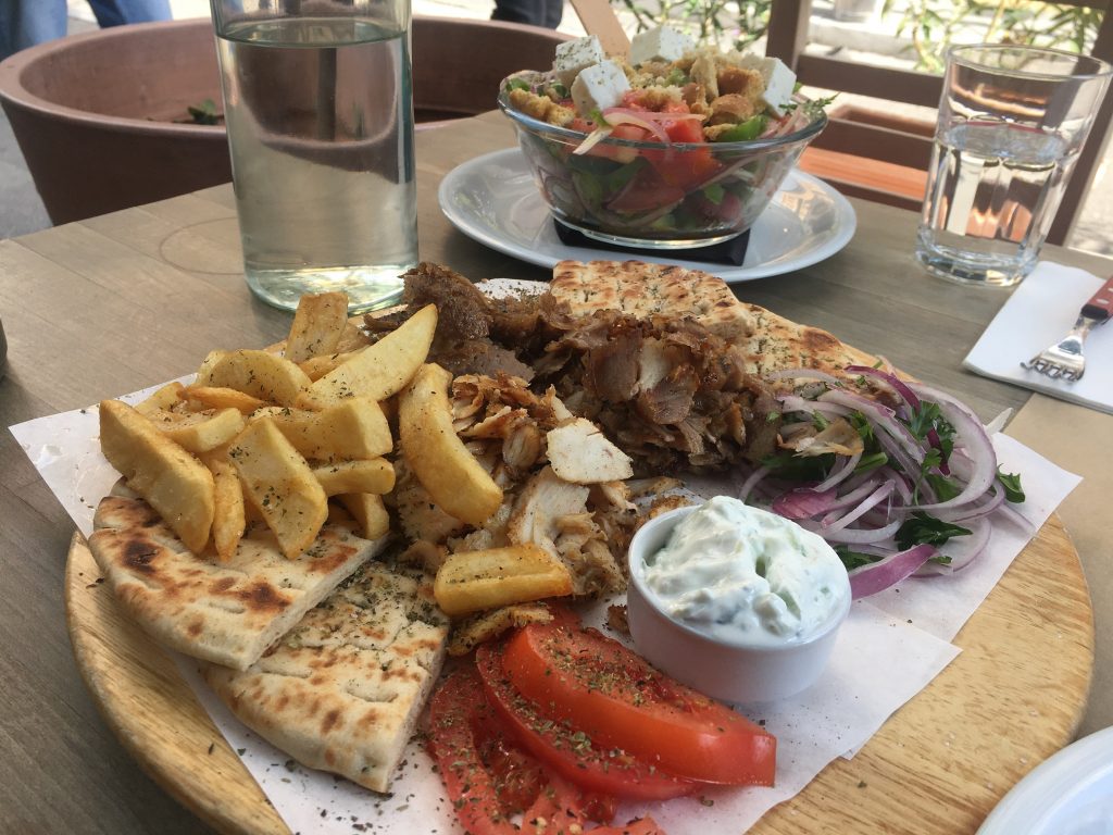 mâncare tradițională grecească